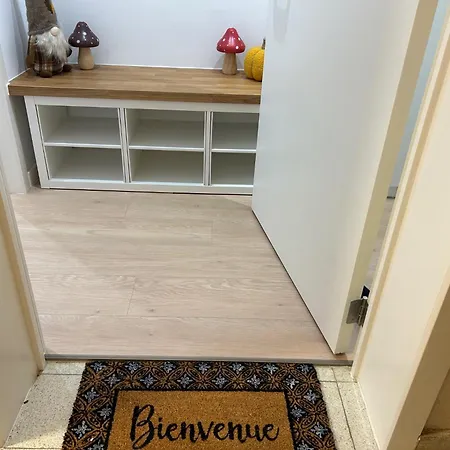 Limon's Cocoon Apartment *